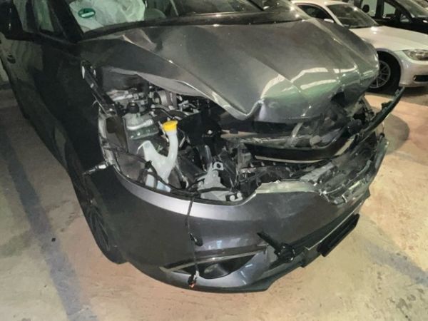 Renault 1.6 dCi Initiale Grand Scénic [SC]