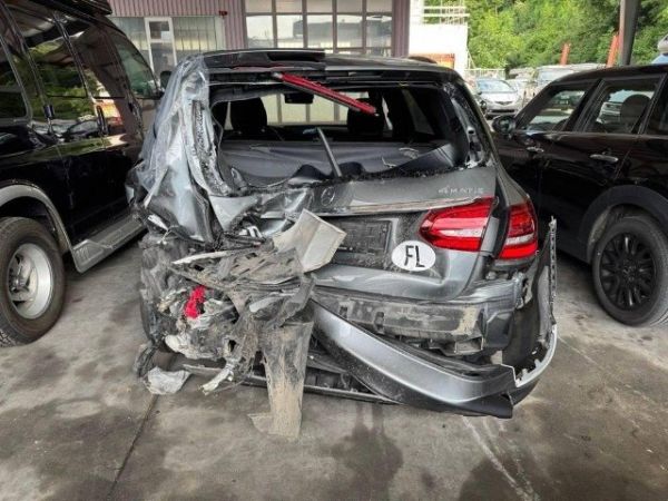 MercedesBenz C 220 d AMG Line 4matic CKlasse [SC]