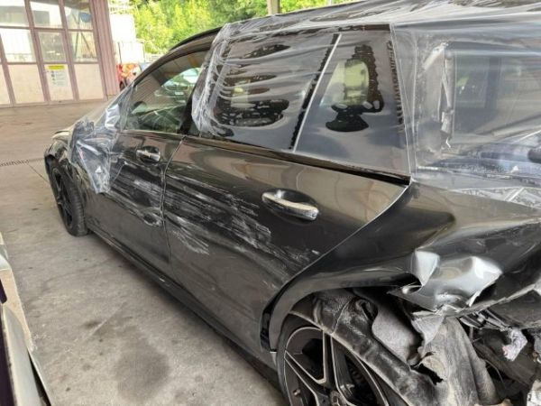 MercedesBenz C 220 d AMG Line 4matic CKlasse [SC]