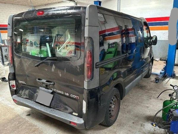 Opel 1.9 CDTI Tour Vivaro Kombi 2.7 t L1 H1 [SC]