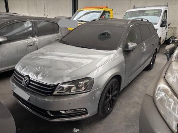 VW 2.0 TDI SCR BlueT Highl. DSG Passat Variant [SC]