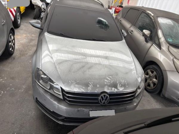 VW 2.0 TDI SCR BlueT Highl. DSG Passat Variant [SC]