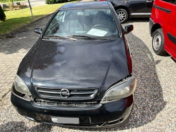 Opel 2.2i 16V Bertone Astra Coupé [SC]