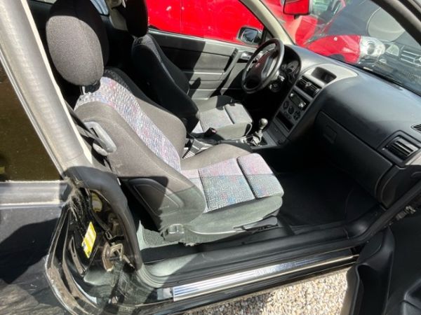 Opel 2.2i 16V Bertone Astra Coupé [SC]