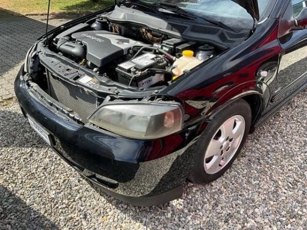 Opel 2.2i 16V Bertone Astra Coupé [SC]