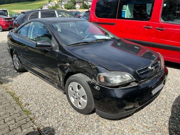 Opel 2.2i 16V Bertone Astra Coupé [SC]