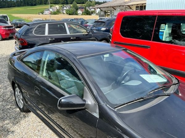 Opel 2.2i 16V Bertone Astra Coupé [SC]