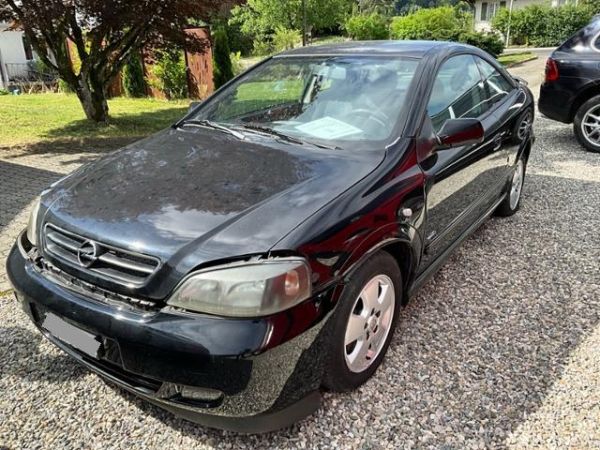 Opel 2.2i 16V Bertone Astra Coupé [SC]