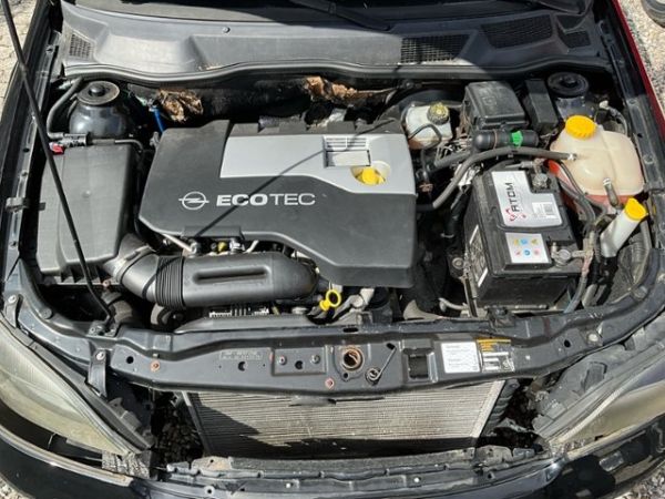 Opel 2.2i 16V Bertone Astra Coupé [SC]