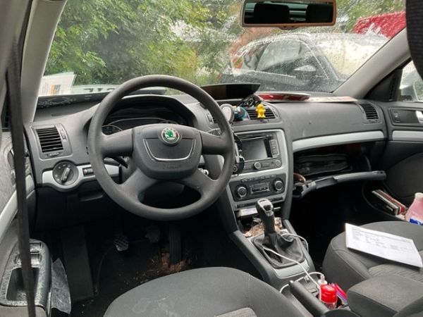Skoda 1.6 TDI Ambition Octavia Combi [SC]
