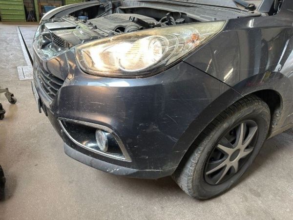Hyundai 2.0 CRDi 184 Premium 4WD ix35 [SC]