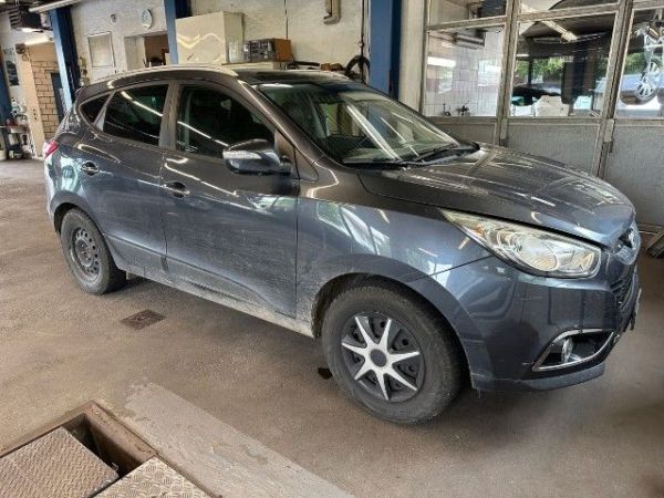 Hyundai 2.0 CRDi 184 Premium 4WD ix35 [SC]