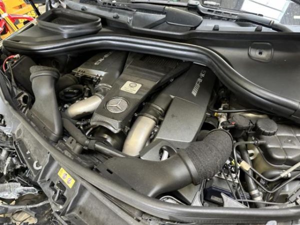 MercedesBenz ML 63 V8 AMG MKlasse W166 [SC]