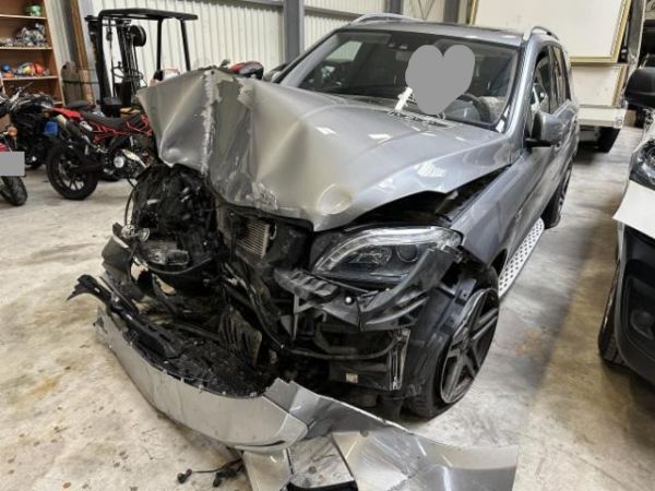 MercedesBenz ML 63 V8 AMG MKlasse W166 [SC]