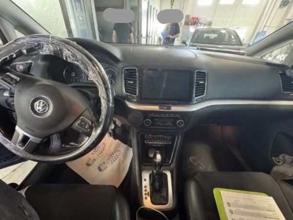 VW 2.0 TDI BlueMT Trendl. DSG Sharan [SC]