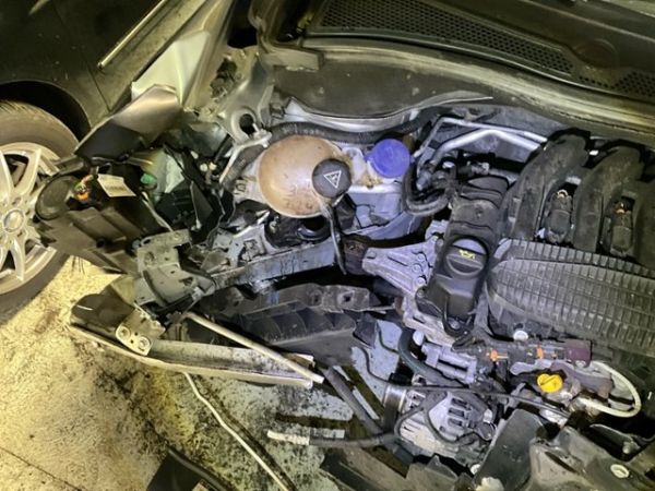 Peugeot 1.2 PureTech Active EGS S/S 2008 [SC]