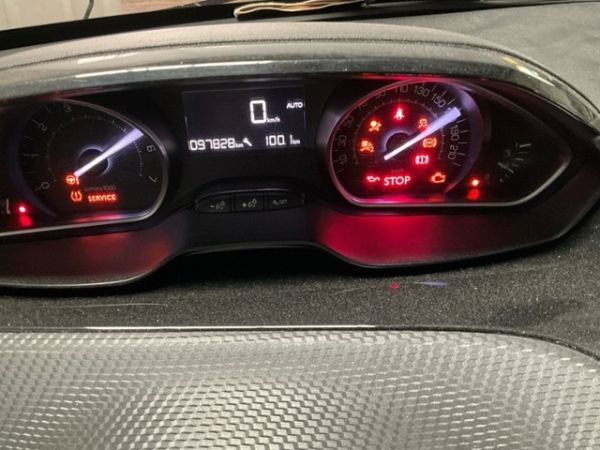 Peugeot 1.2 PureTech Active EGS S/S 2008 [SC]