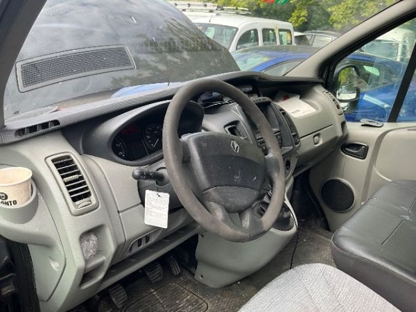 RENAULT Trafic 2.0 dCi 115 2.9t L2H1, 114 PS [AZ]