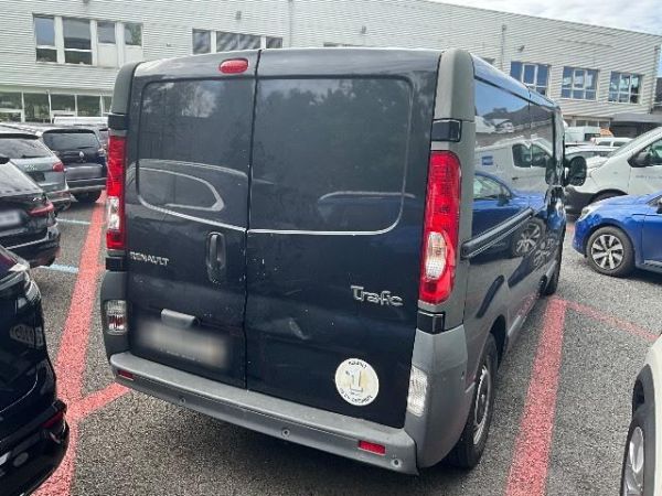 RENAULT Trafic 2.0 dCi 115 2.9t L2H1, 114 PS [AZ]
