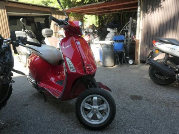 Piaggio 70th Anniversary ABS Vespa 125 Primavera 3V [SC]