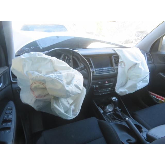 Hyundai 2.0 CRDi Plena 4WD Tucson [SC]