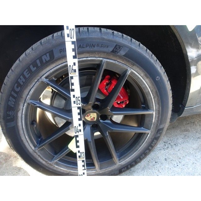 Porsche SUV MACAN GTS [SC]