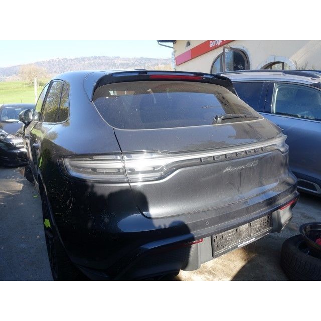 Porsche SUV MACAN GTS [SC]