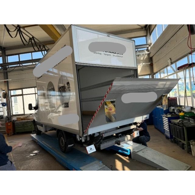 MercedesBenz 316 CDI Sprinter [SC]
