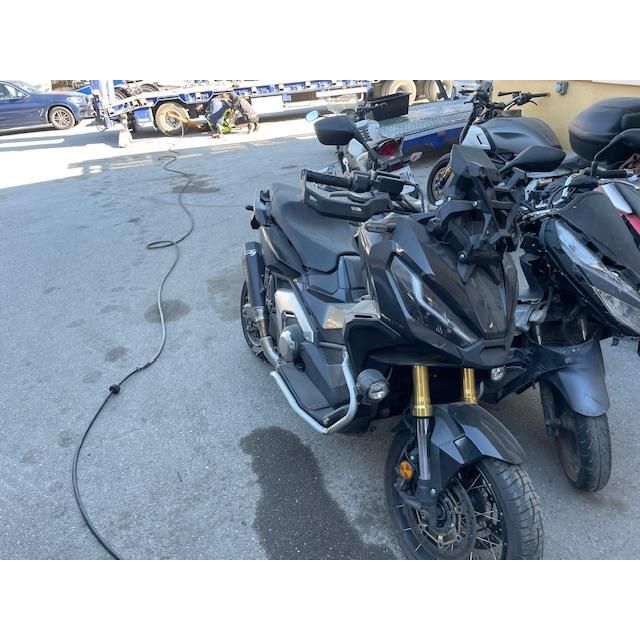 Honda 750 HONDA XADV 750 [SC]