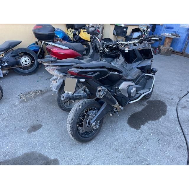 Honda 750 HONDA XADV 750 [SC]