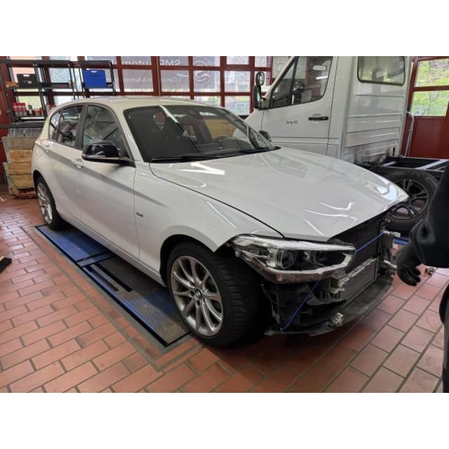 BMW 118i Essential Ed. 1er Reihe F20 [SC]
