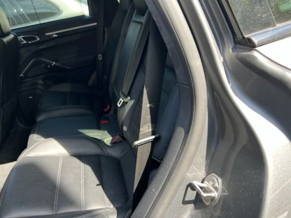 Porsche 4.8 V8 GTS TipT Cayenne [SC]