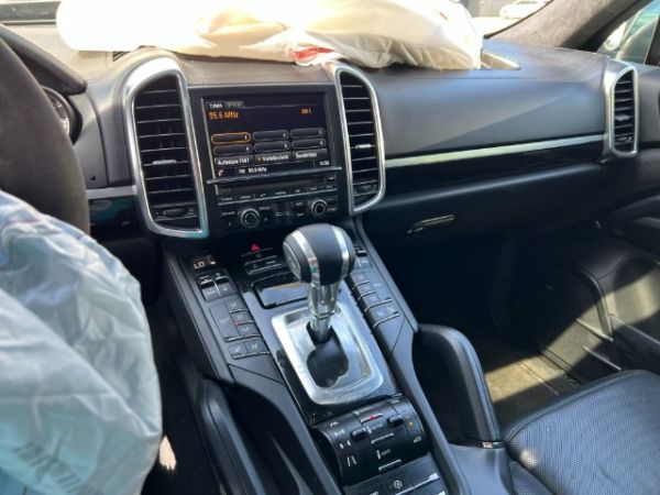 Porsche 4.8 V8 GTS TipT Cayenne [SC]