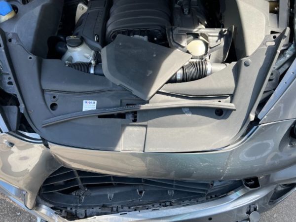 Porsche 4.8 V8 GTS TipT Cayenne [SC]