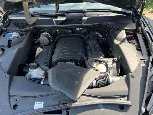 Porsche 4.8 V8 GTS TipT Cayenne [SC]