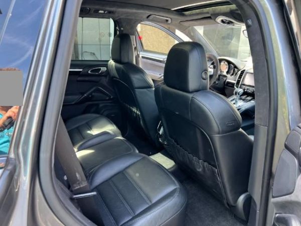 Porsche 4.8 V8 GTS TipT Cayenne [SC]