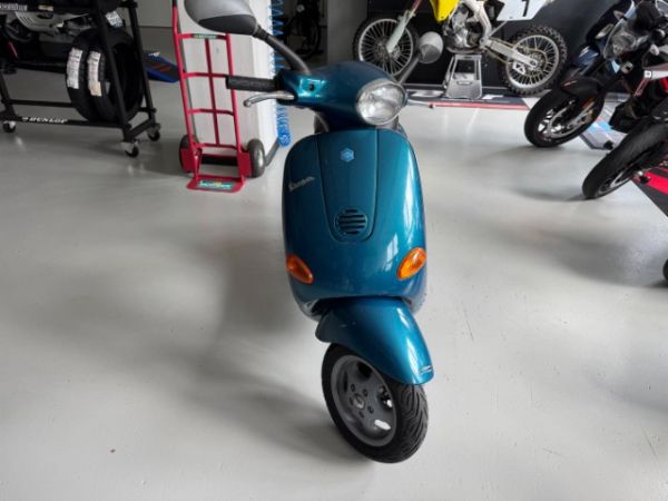 Piaggio 45km/h Vespa 50 ET2 [SC]