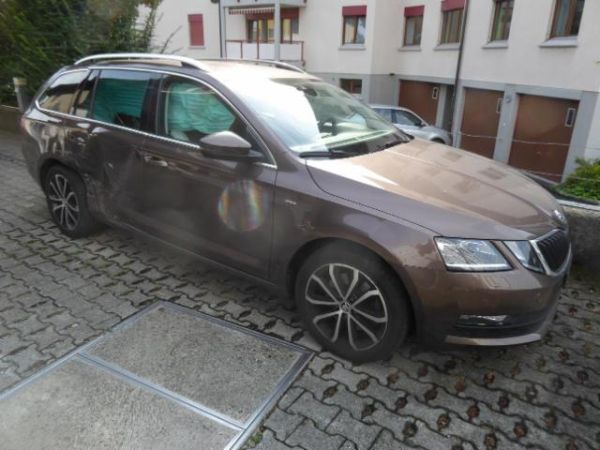 Skoda 2.0 TSI Clever DSG Octavia Combi [SC]