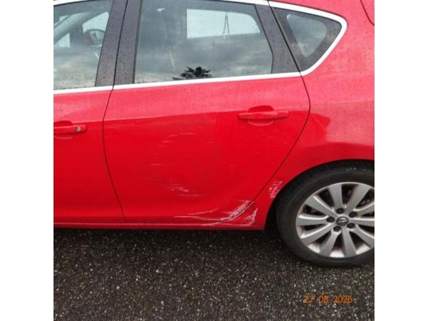 Opel 1.6 T eTEC Cosmo Astra [SC]