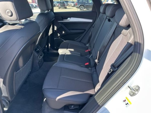 Audi 2.0 40 TDI S Line quattro STr Q5 [SC]