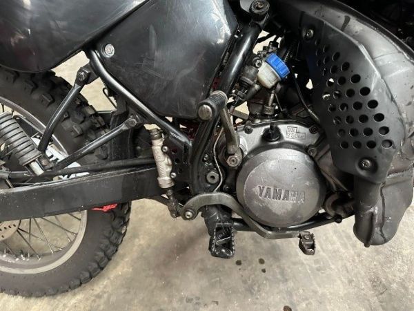 Yamaha Elektrostarter DT 125 RE [SC]
