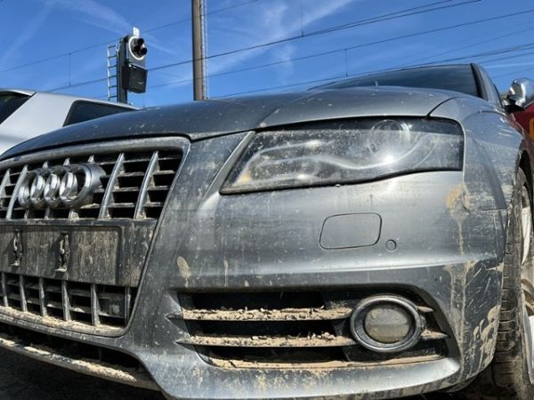 Audi 3.0 V6 TFSI quattro STronic S4 Avant [SC]