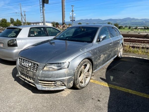 Audi 3.0 V6 TFSI quattro STronic S4 Avant [SC]
