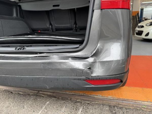 VW 2.0 TDI 140 DSG CrossTouran [SC]