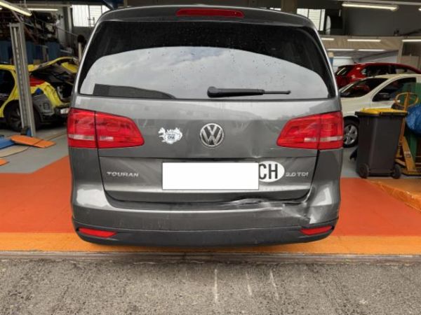 VW 2.0 TDI 140 DSG CrossTouran [SC]