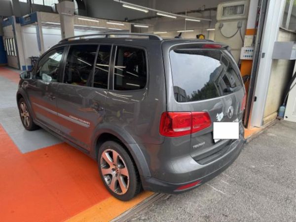 VW 2.0 TDI 140 DSG CrossTouran [SC]