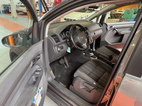 VW 2.0 TDI 140 DSG CrossTouran [SC]