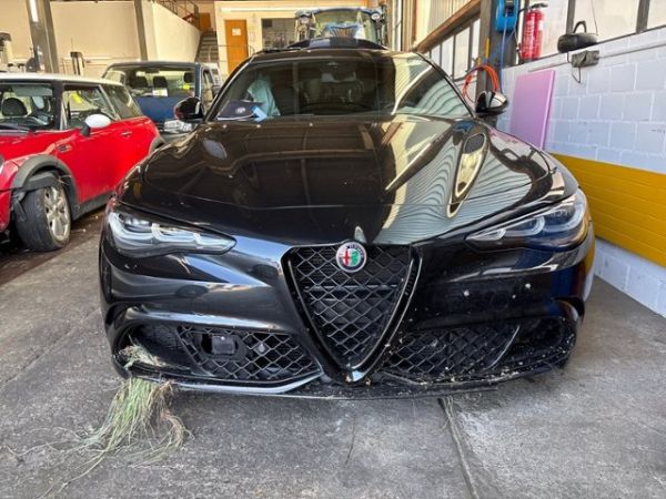 Alfa Romeo 2.9 V6 Biturbo Quadrifoglio Giulia [SC]