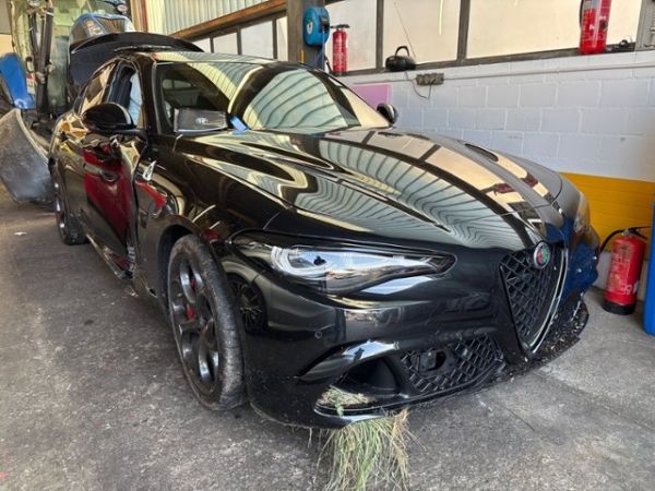 Alfa Romeo 2.9 V6 Biturbo Quadrifoglio Giulia [SC]