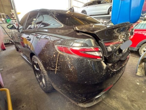 Alfa Romeo 2.9 V6 Biturbo Quadrifoglio Giulia [SC]